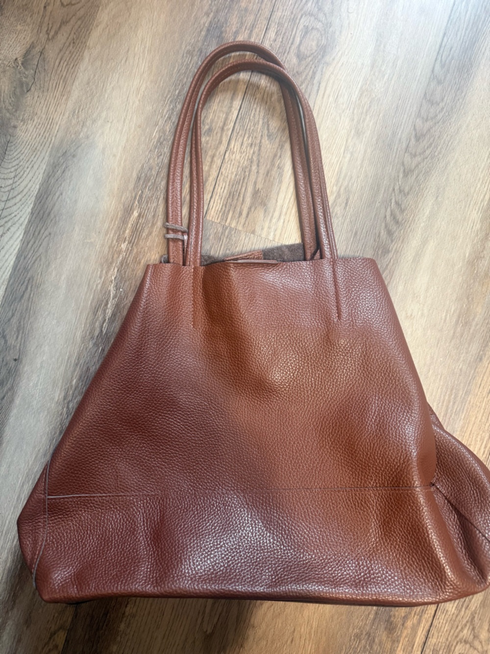Classic Women's Leather Tote Bag in Brown - Unbranded